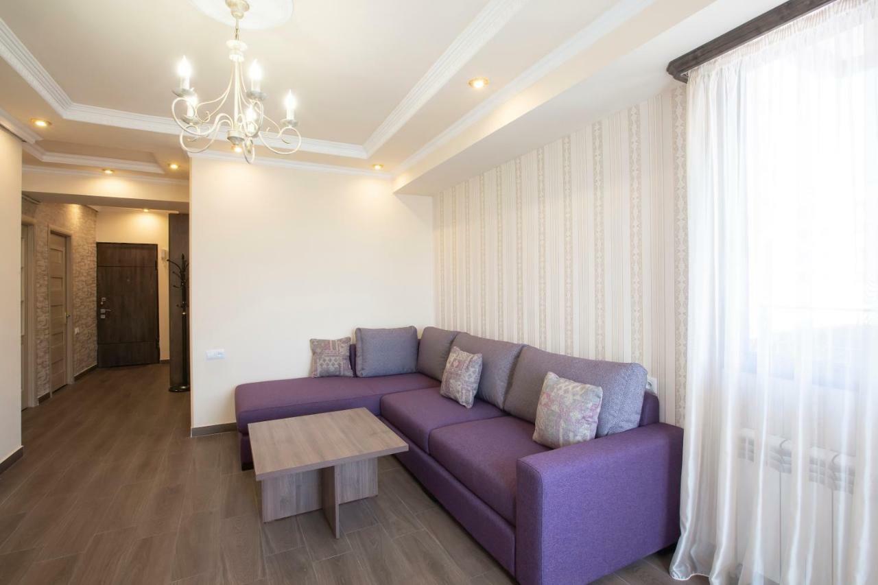 Umba Apartment N3 - Balcony And Mount Ararat View Γιερεβάν Εξωτερικό φωτογραφία